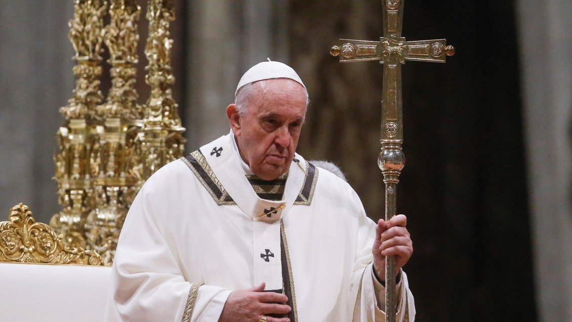 Papa Francisco acusa de egoístas a quienes tienen mascotas en vez de hijos