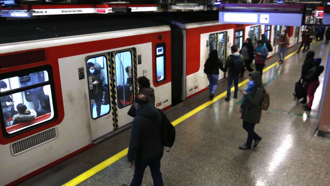 El pasaje del Metro y la micro se podrán pagar a través del celular