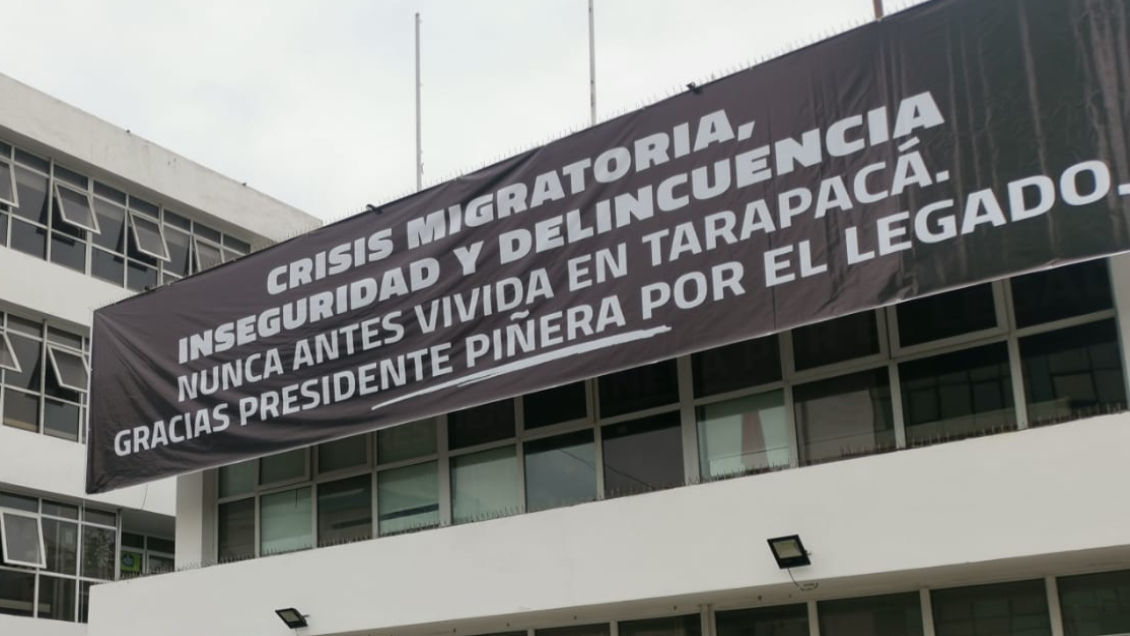 “Gracias por el legado”: Gobernación amaneció con ácido lienzo contra Piñera
