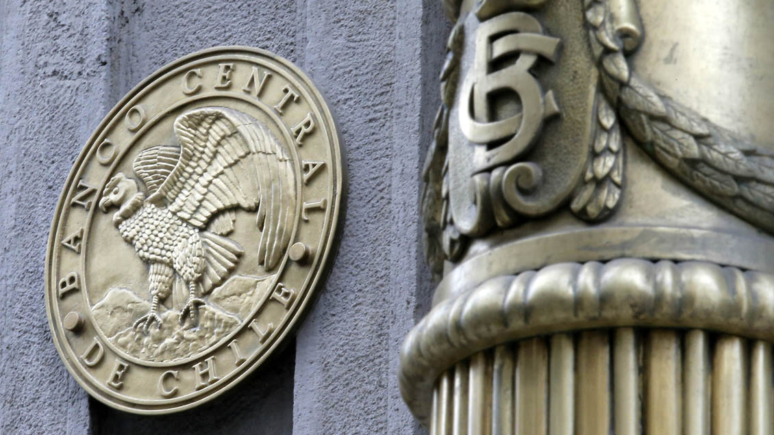 Banco Central subió la tasa de interés en 150 puntos base, la nueva mayor alza en dos décadas