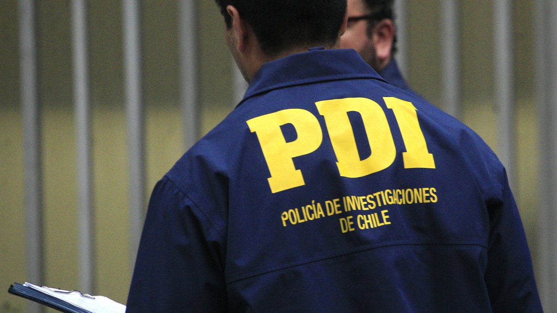 Funcionario de la PDI es acusado de abusar sexualmente de dos compañeras
