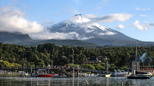El atractivo turístico del volcán Villarrica a medio siglo de su gran erupción