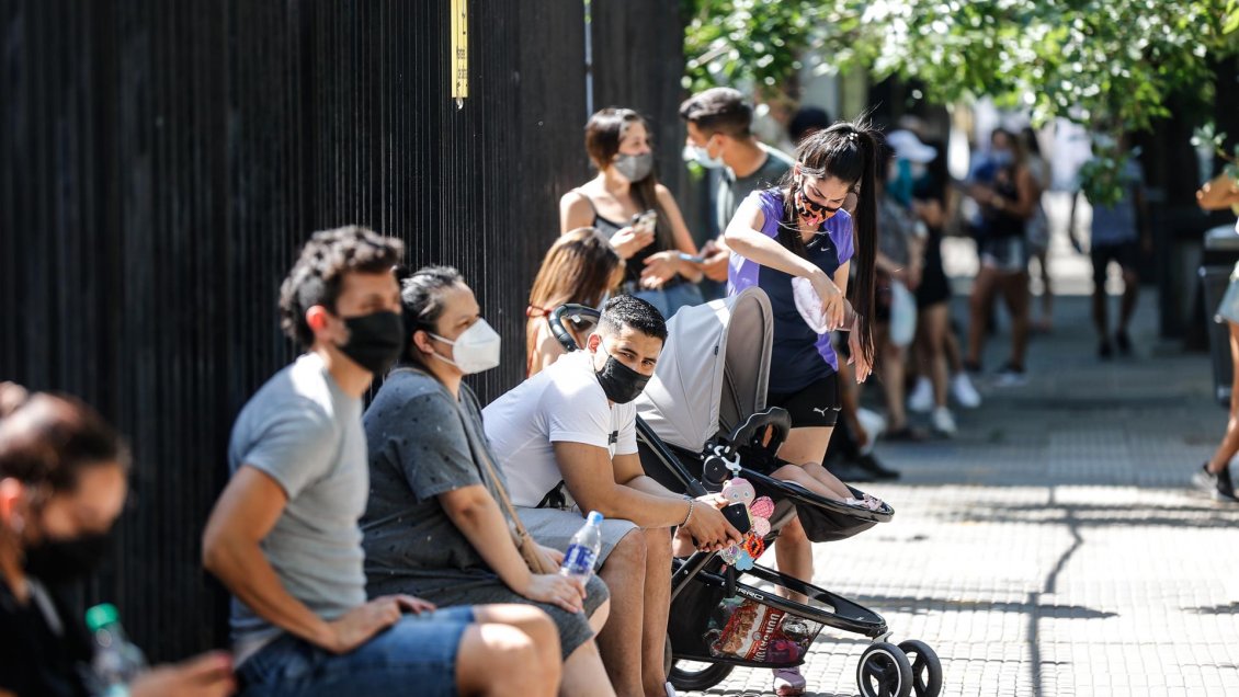 Argentina marca nuevo record y supera los 100 mil casos en un día