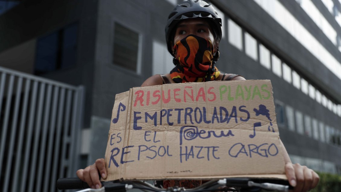 Perú: Repsol advirtió sobre la magnitud del derrame de petróleo un día después