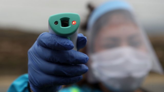 Epidemiólogo: Chile está cerca del 85% de tapiz de contagio debido a ómicron