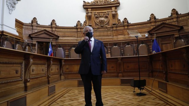 Ministro Juan Eduardo Fuentes asumió la presidencia de la Corte Suprema
