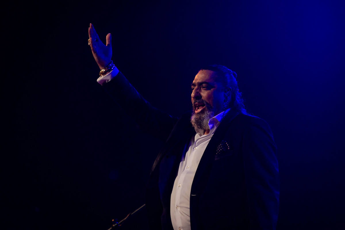 El Cigala, durante su actuación. /PEPE MARÍN