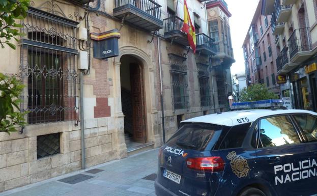 El arrestado se encuentra detenido en dependencias de la Policía Nacional de Baza. /utrera
