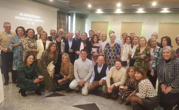 La promoción 1977-82 de la Facultad de Derecho celebra su 40º aniversario