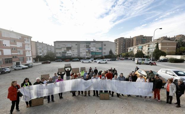 La reivindicación del barrio granadino de Campo Verde sobre un solar abandonado cumple un cuarto de siglo