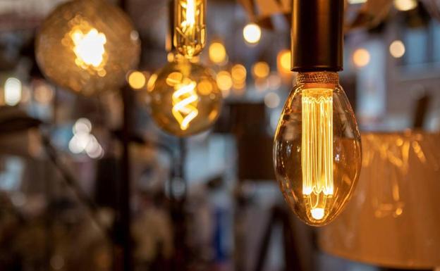 El precio de la luz este jueves será el más bajo del año./IDEAL