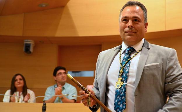 Mariano Molina en su toma de posesión, en 2019. /IDEAL