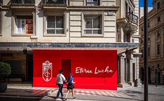 Vista exterior de la tienda de Puerta Real del Granada. /r. l. pérez