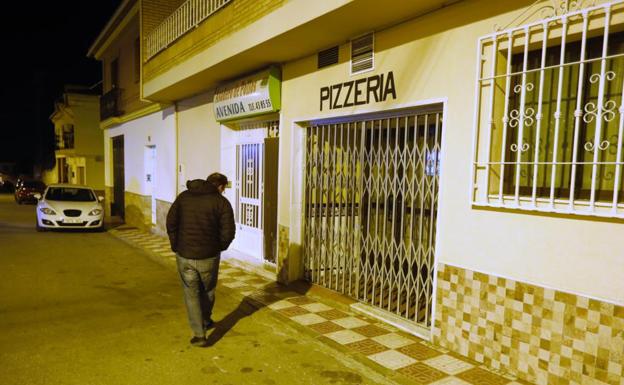 Lugar donde han ocurrido los hechos en la avenida Caparacena de Atarfe./Ramón L. Pérez