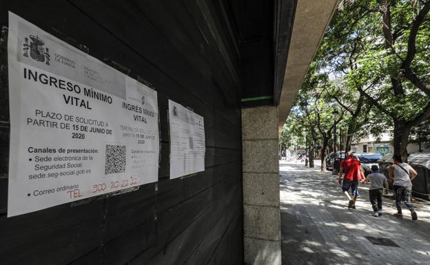 Una oficina del Instituto Nacional de la Seguridad Social donde se informaba sobre el ingreso mínimo/IDEAL