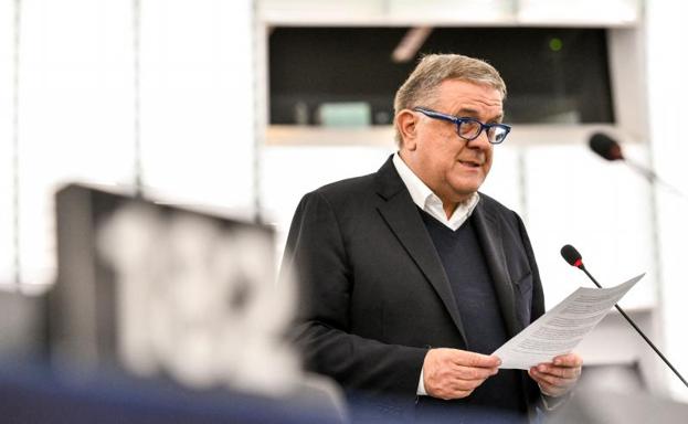 El italiano Pier Antonio Panzeri durante una sesión plenaria en Estrasburgo en marzo de 2019. /AFP