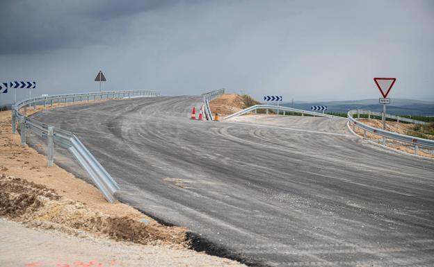 Obras de construcción de la GR-43, la autovía Granada-Badajoz. /PEPE MARÍN
