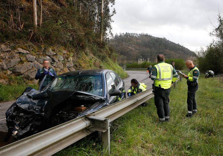 Estado en el que quedo el vehículo que conducía el presunto homicida.